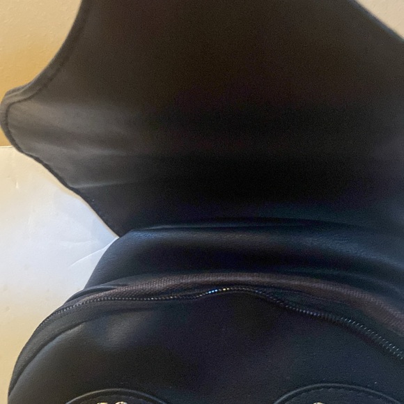 Classy Owl Backpack Pu Leather Mini backpack goldtone accents adjustable straps - Picture 3 of 12